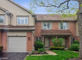 15 Culzean Ln, Inverness, IL 60067