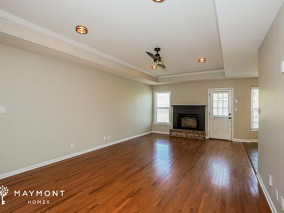3rd image of 330 Brook Mead Dr