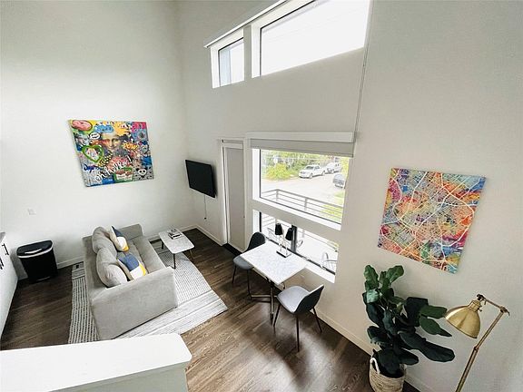 5th image of 49 Navasota St #201