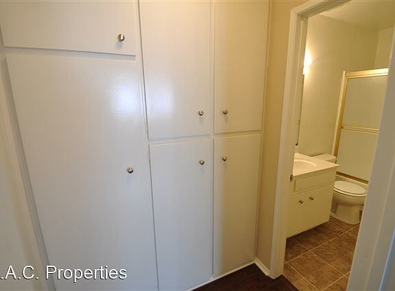 5th image of 12241 Burbank Blvd #5065384