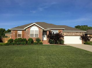 1520 Spring Hills St, Marshfield, MO 65706