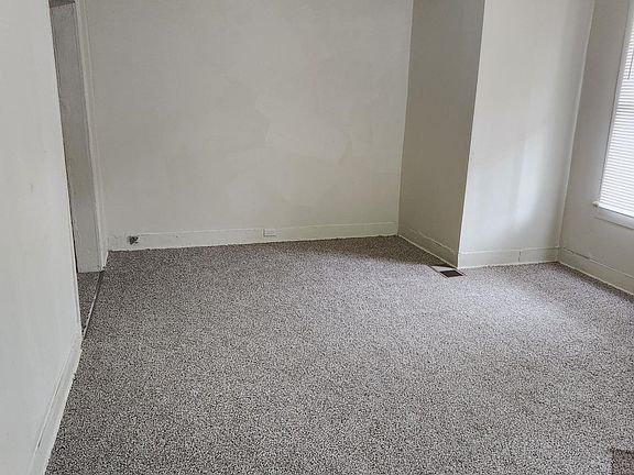 5th image of 15 William St
