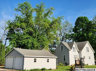 103 Walnut St, Rockwell, IA 50469