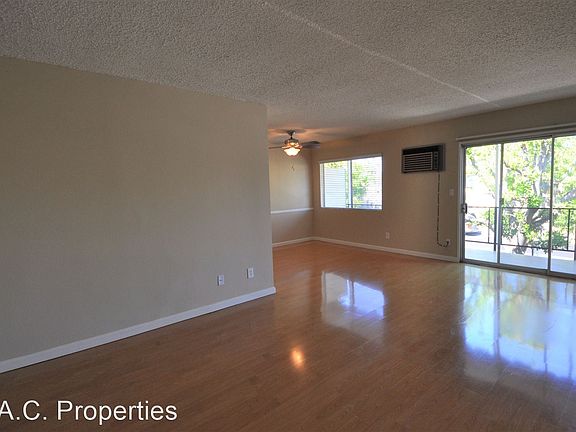 3rd image of 5502 Corteen Pl APT 203