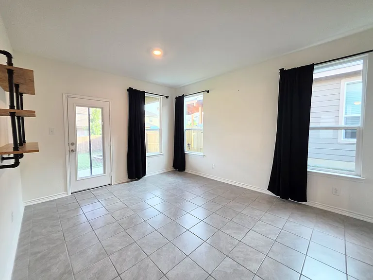 250 W Flowing River Dr — Photo 12