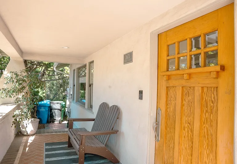 3675 Eagle St — Photo 2