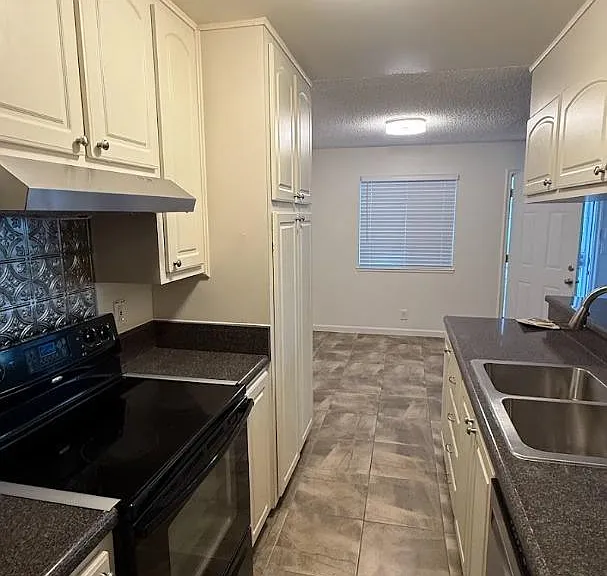 879 Wyman Way #2 — Photo 6