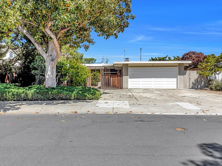 3807 Nathan Way — Photo 1
