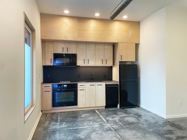 1614 6th Ave #105
