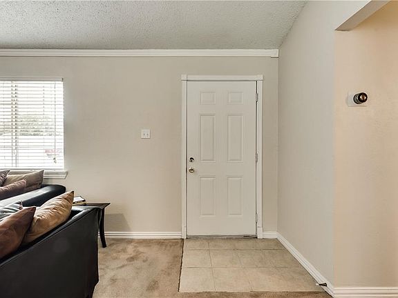 4th image of 2011 Cedarwood Dr