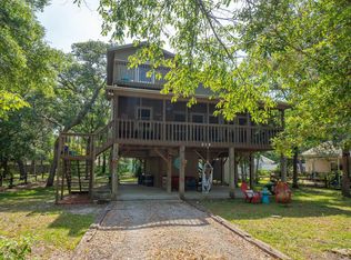 218 Mercer St S, Oak Island, NC 28465