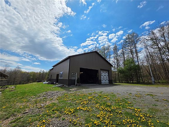 3rd image of 440 Lena Rd