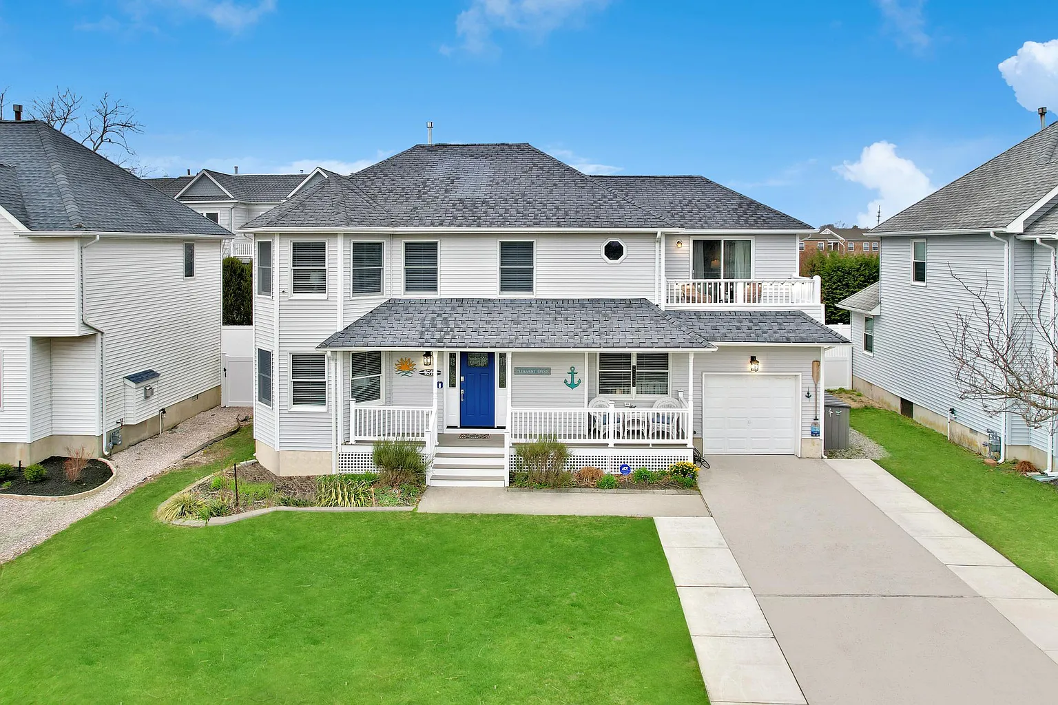 1615 Lake Ave photo 1