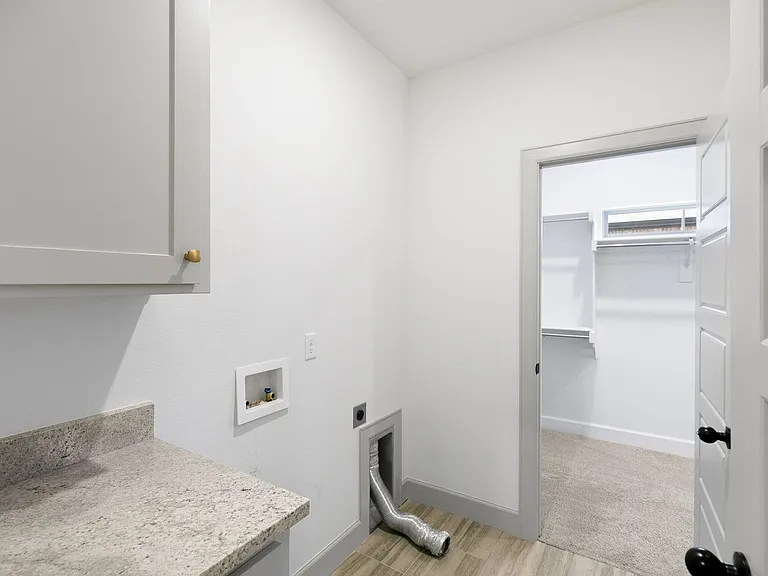 1001 Laux Ln — Photo 21