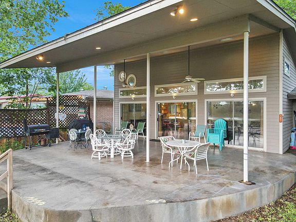 2nd image of 4642 River Oaks Drive