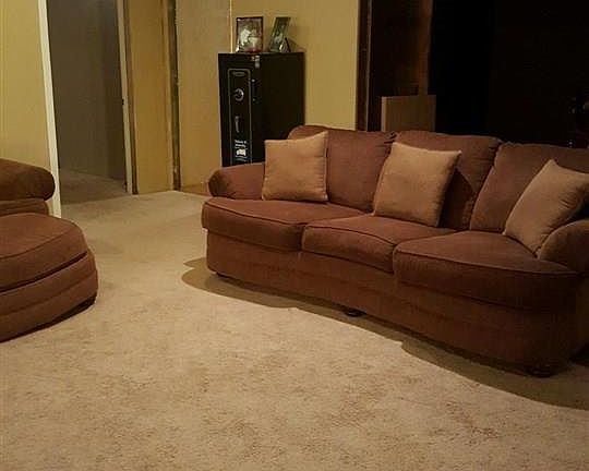 4th image of 36 Romaine Ln