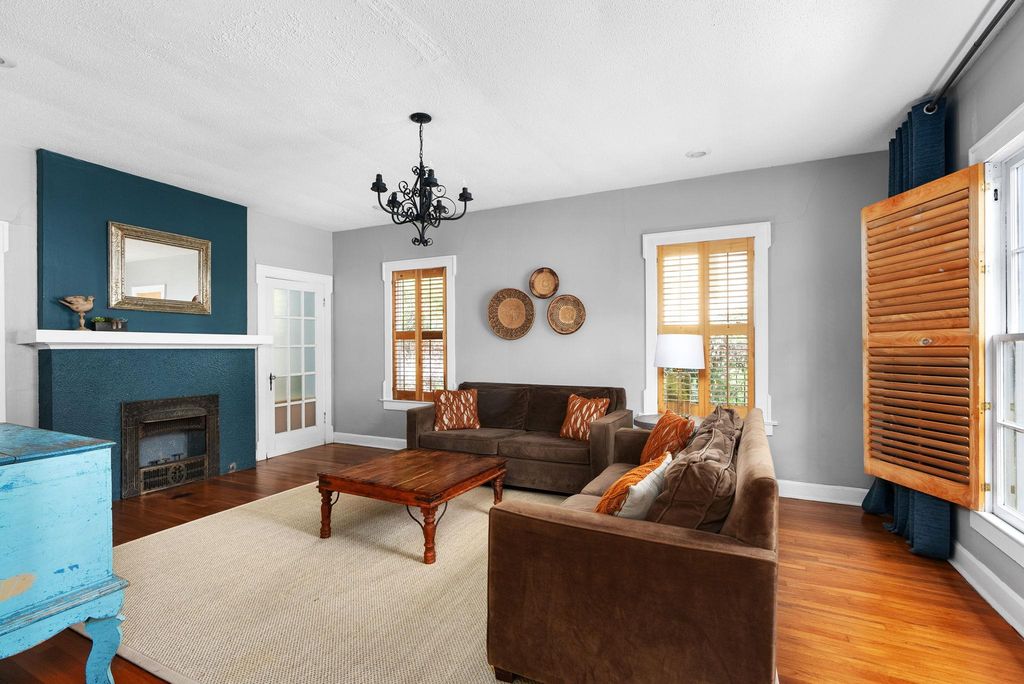 311 E 35th St, Austin, TX - View 3