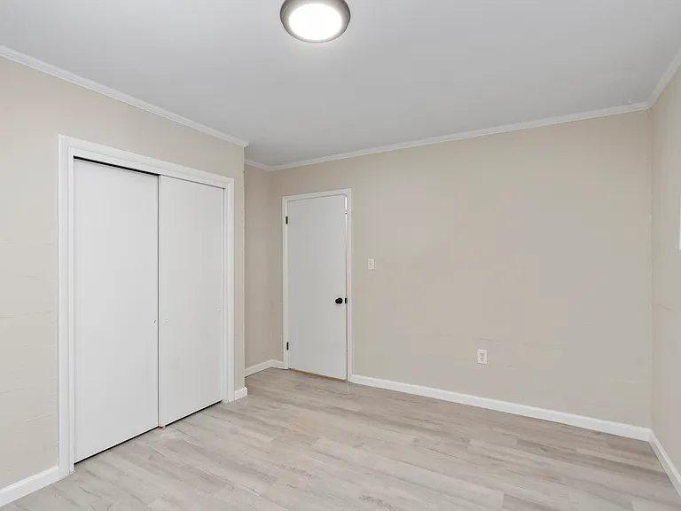208 N Jefferson St — Photo 20