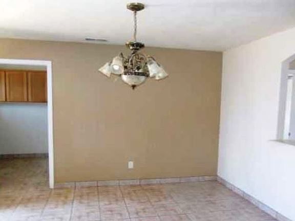 3rd image of 7 Sabrina Ct