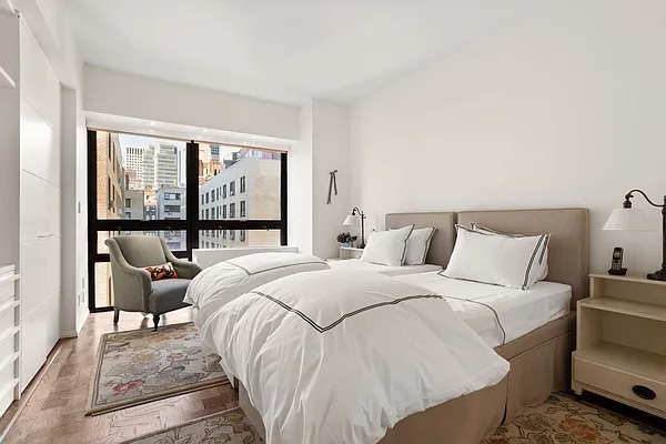 Rented by Sotheby's International Realty | media 9
