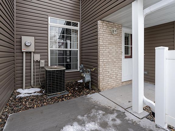 4th image of 6383 208th Street Way N