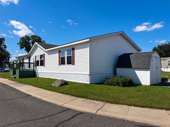 2nd image of 28917 Briarwood