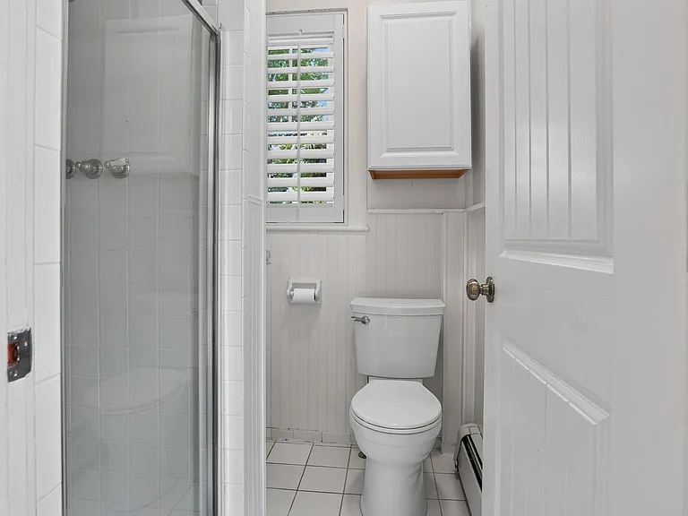 1058 Plandome Rd — Photo 12