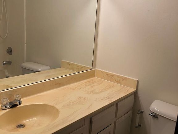 3rd image of 3333 S Clement Ave APT 6