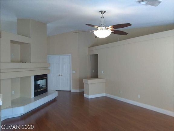 4th image of 1414 Glassy Pond Ave