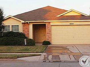 9220 Centennial Dr, Fort Worth, TX 76244