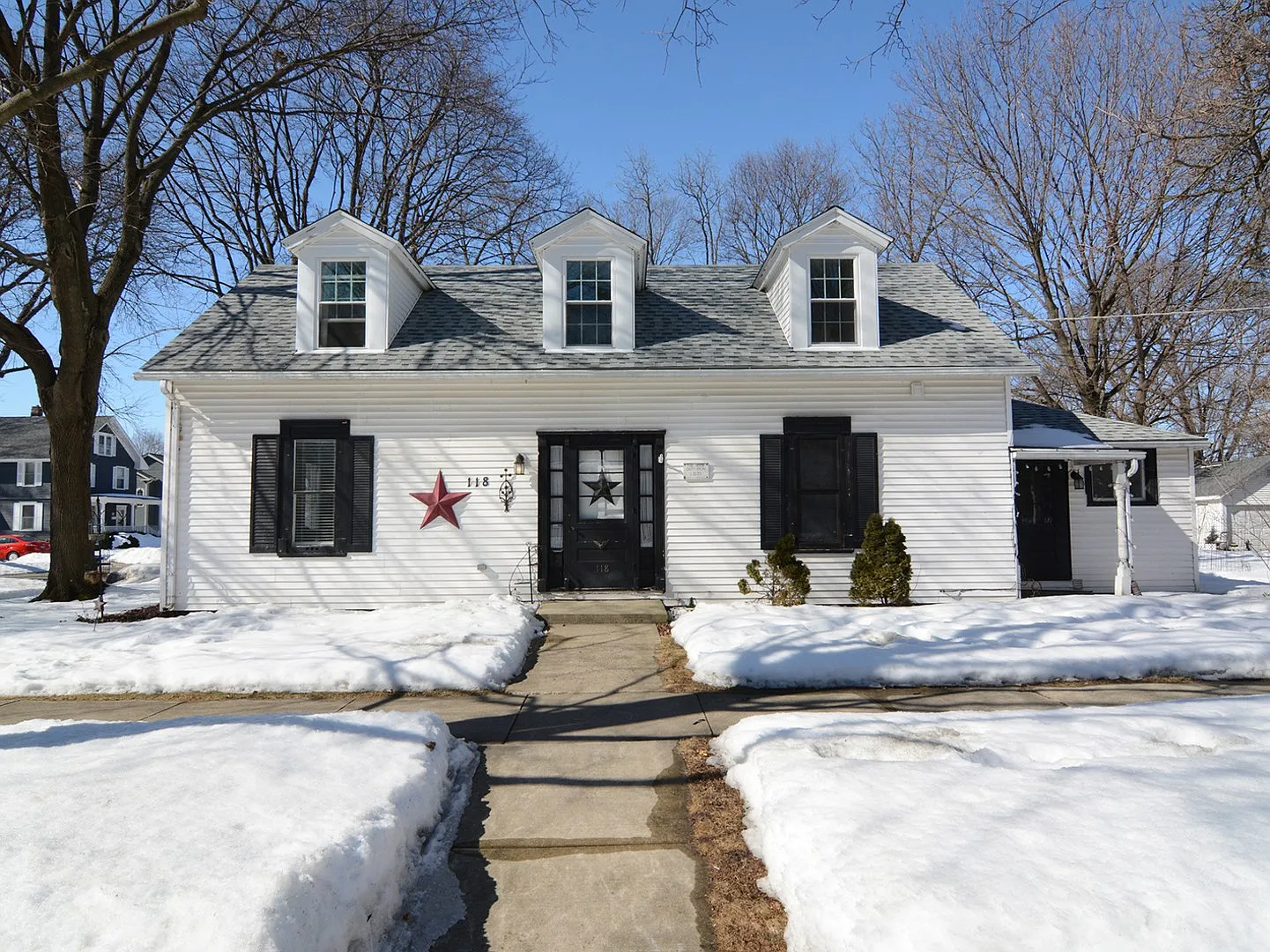 118 S 7th St photo 1