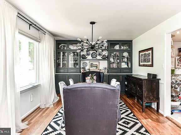 2nd image of 6920 Poppy Dr