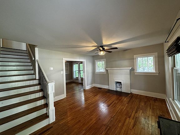 2nd image of 1765 Harle Ave NW