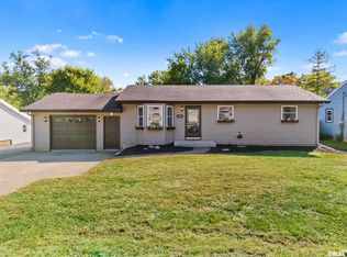 1406 E Valley Shore Dr, Peoria, IL
