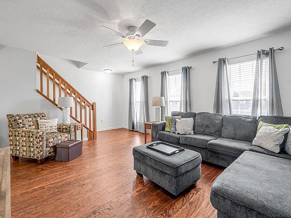 4th image of 2433 Aristocracy Cir