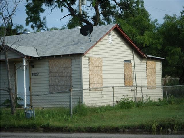 1st image of 2029 Ambler Ave
