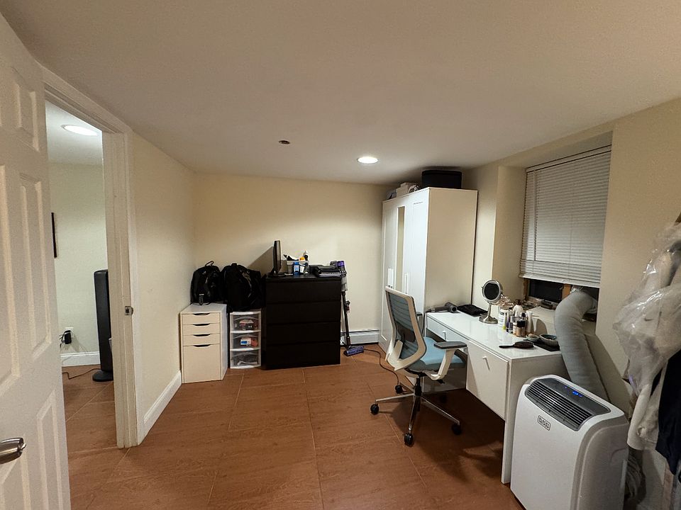 2nd image of 23-37 31st Dr #1S