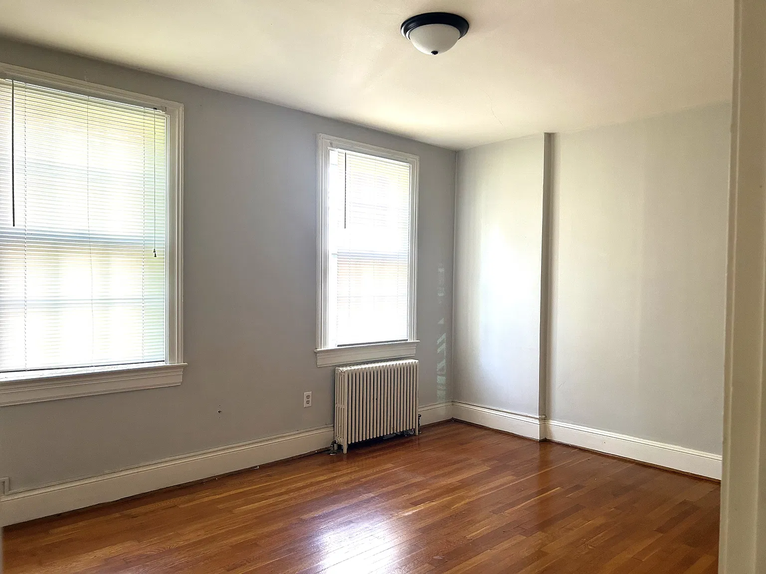 211 West Leicester Street - 2 — Photo 4