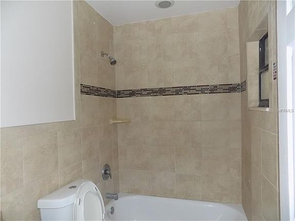 5th image of 1016 Santa Anita St
