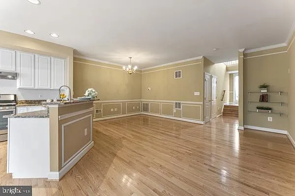 6002 Saint Hubert Ln — Photo 10