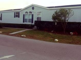 901 Ridgeway Blvd N, Davenport, FL 33897