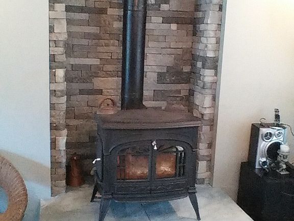 4th image of 5 Brent Cres