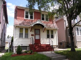 1110 S 61st St, Milwaukee, WI 53214