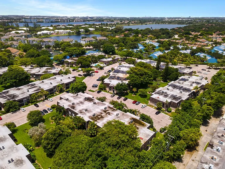 3111 Oakland Shores Dr #F212 — Photo 25