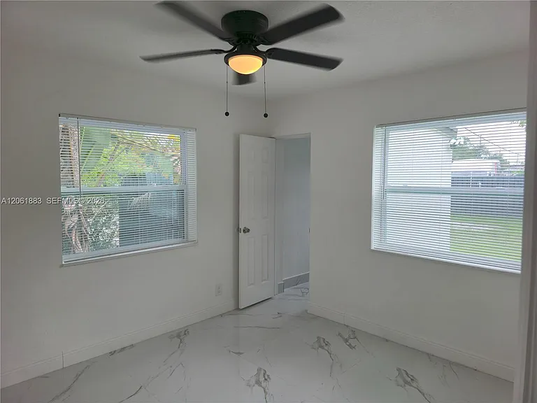 1141 SW 8th Ter — Photo 7