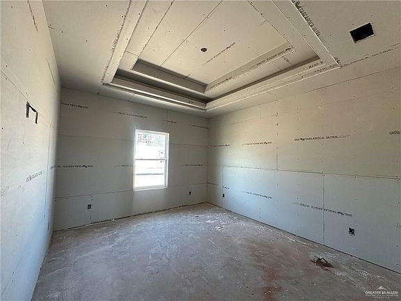 5th image of 434 Sandy Rd