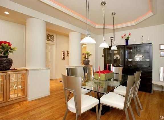 4th image of 400 S 14th St APT 1116