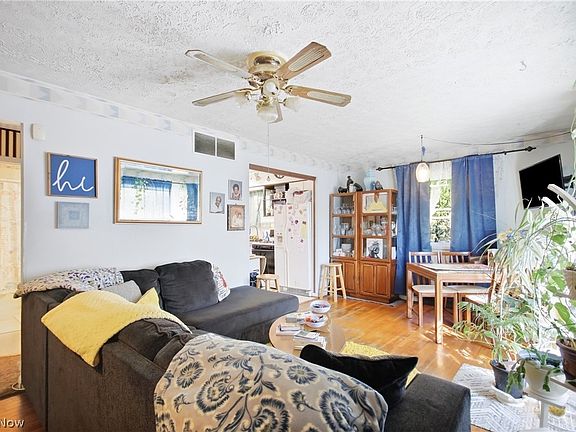 3rd image of 1377 Chippewa Ave