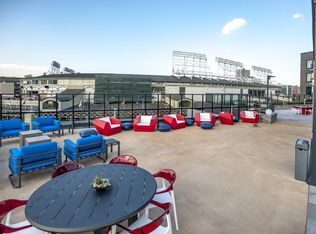 1033 W Addison St #725, Chicago, IL 60657