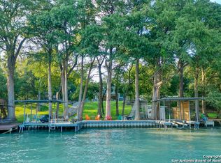 1212 Imperial Dr, Seguin, TX 78155